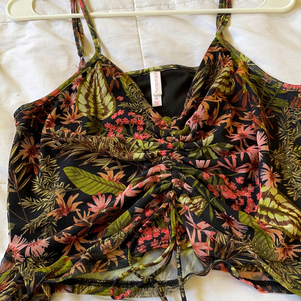 Crop top